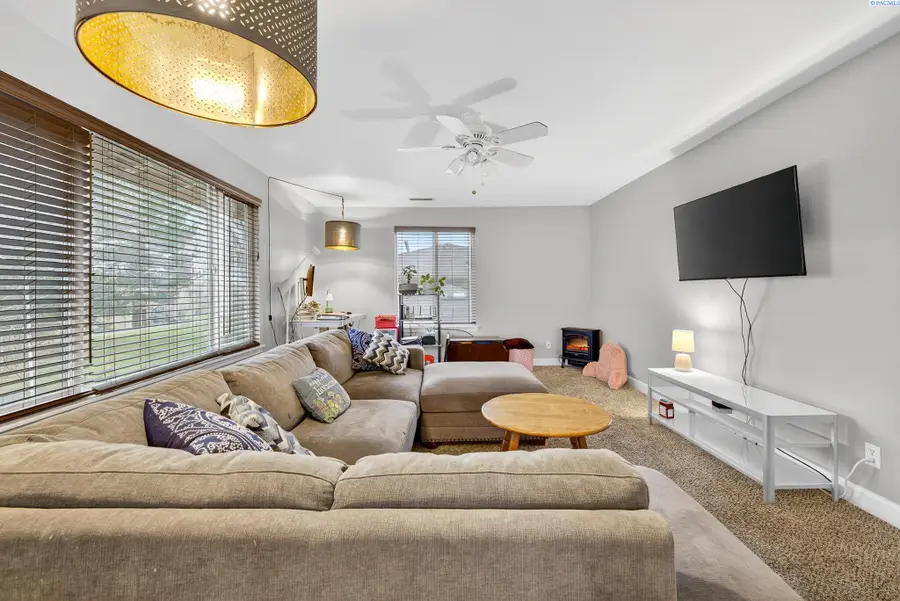 3121 W Hood Ave #I-201, Kennewick, WA 99336 - Image #2