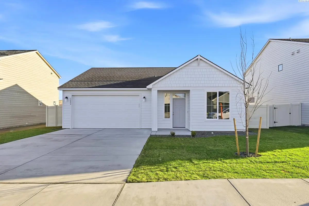 1202 18th Street, Benton City, WA 99320 - Image #1