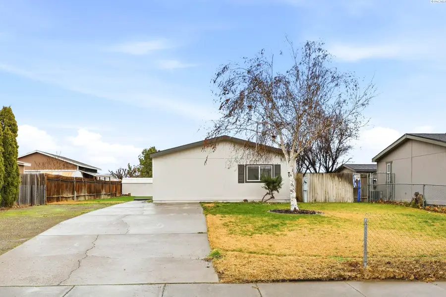 319 N Douglas, Pasco, WA 99301 - Image #2