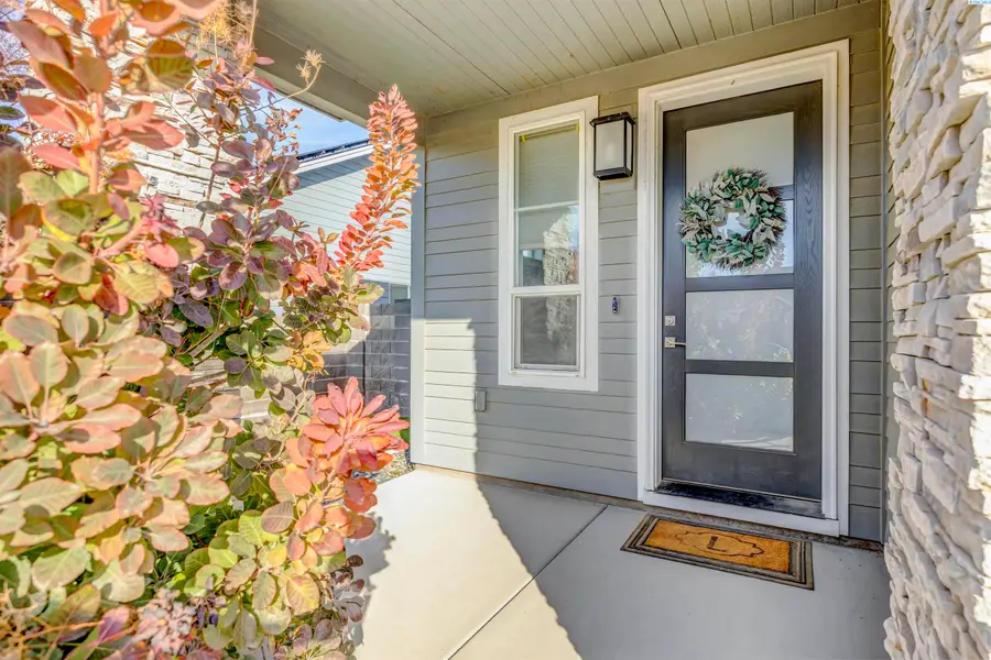 9813 Coho Ct, Pasco, WA 99301 - Image #2