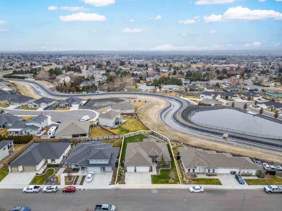 2604 W 44th Place, Kennewick, WA 99337 - Image #2