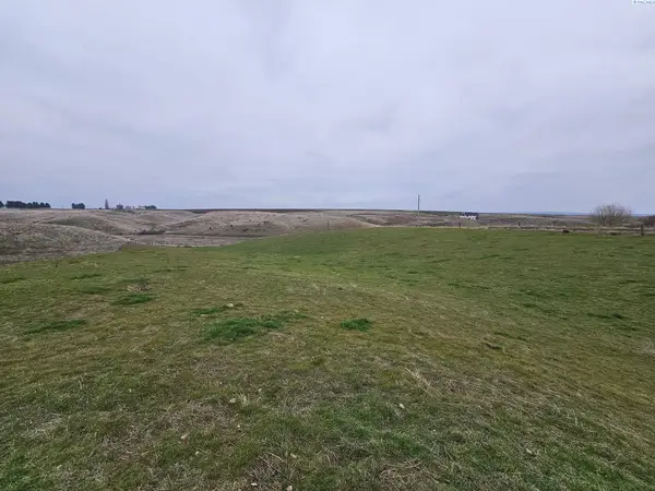 131 Villifan Rd, Pasco, WA 99301