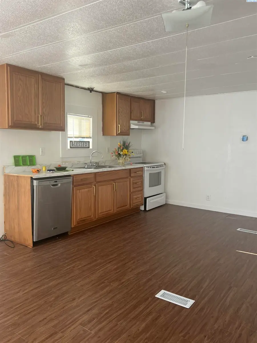 207 N 68th Ave #501, West Richland, WA 99353 - Image #3