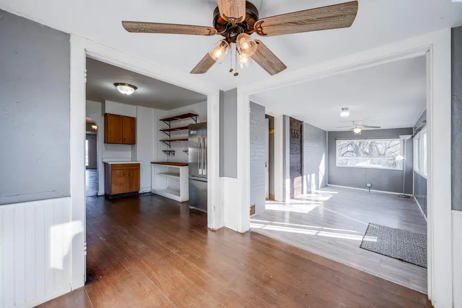 952 Carothers Rd, Pullman, WA 99163-9681 - Image #2