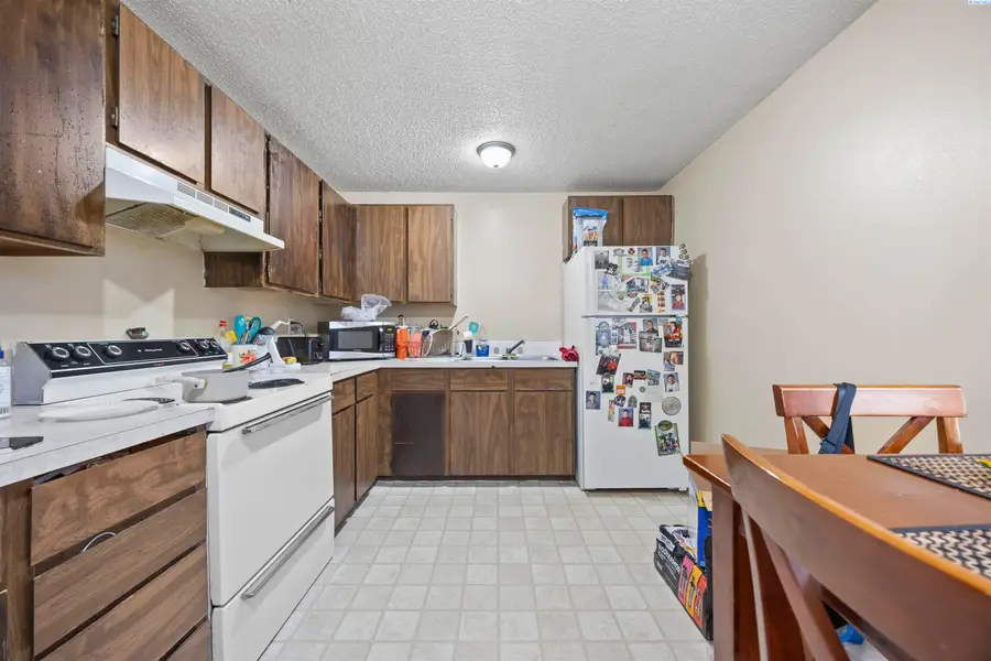 1013 Second Ave, Zillah, WA 98953 - Image #3