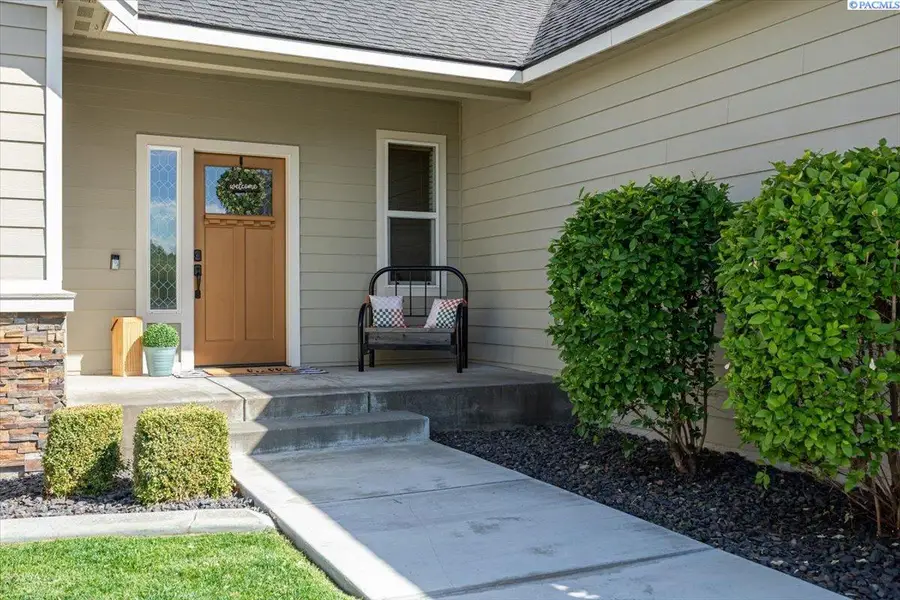 1150 N Montana, Kennewick, WA 99336 - Image #3