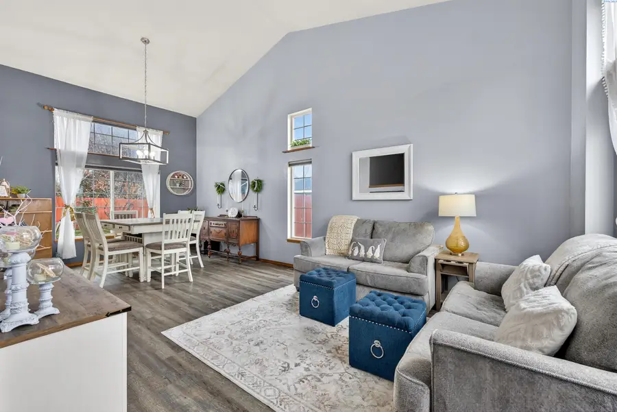 3318 S Conway Dr, Kennewick, WA 99337 - #3