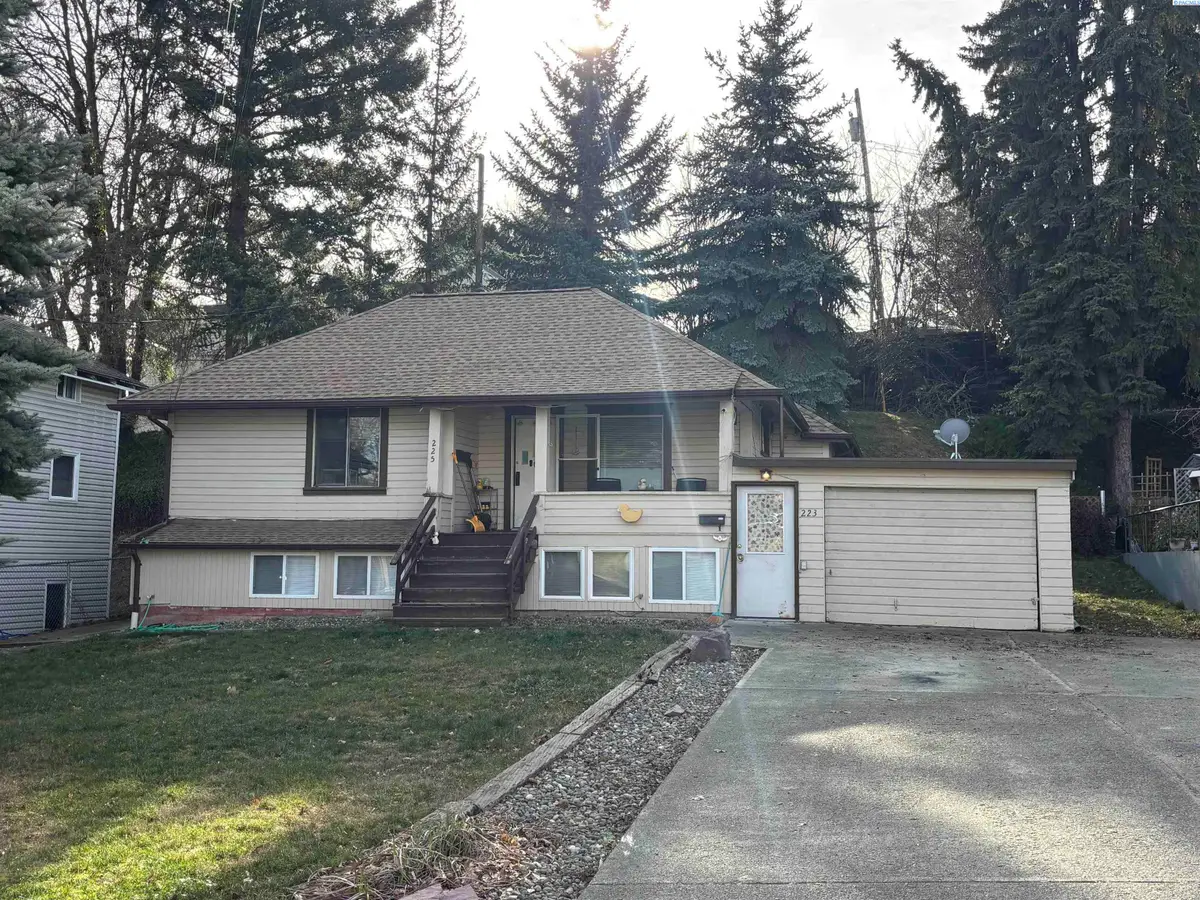 223-225 W Main St, Pullman, WA 99163 - Image #1