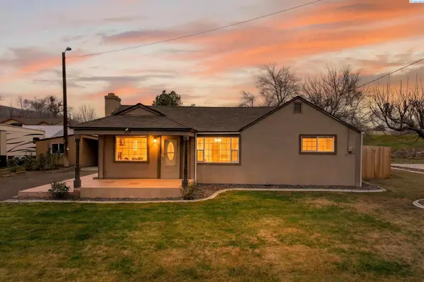 901 13th Street, Benton City, WA 99320