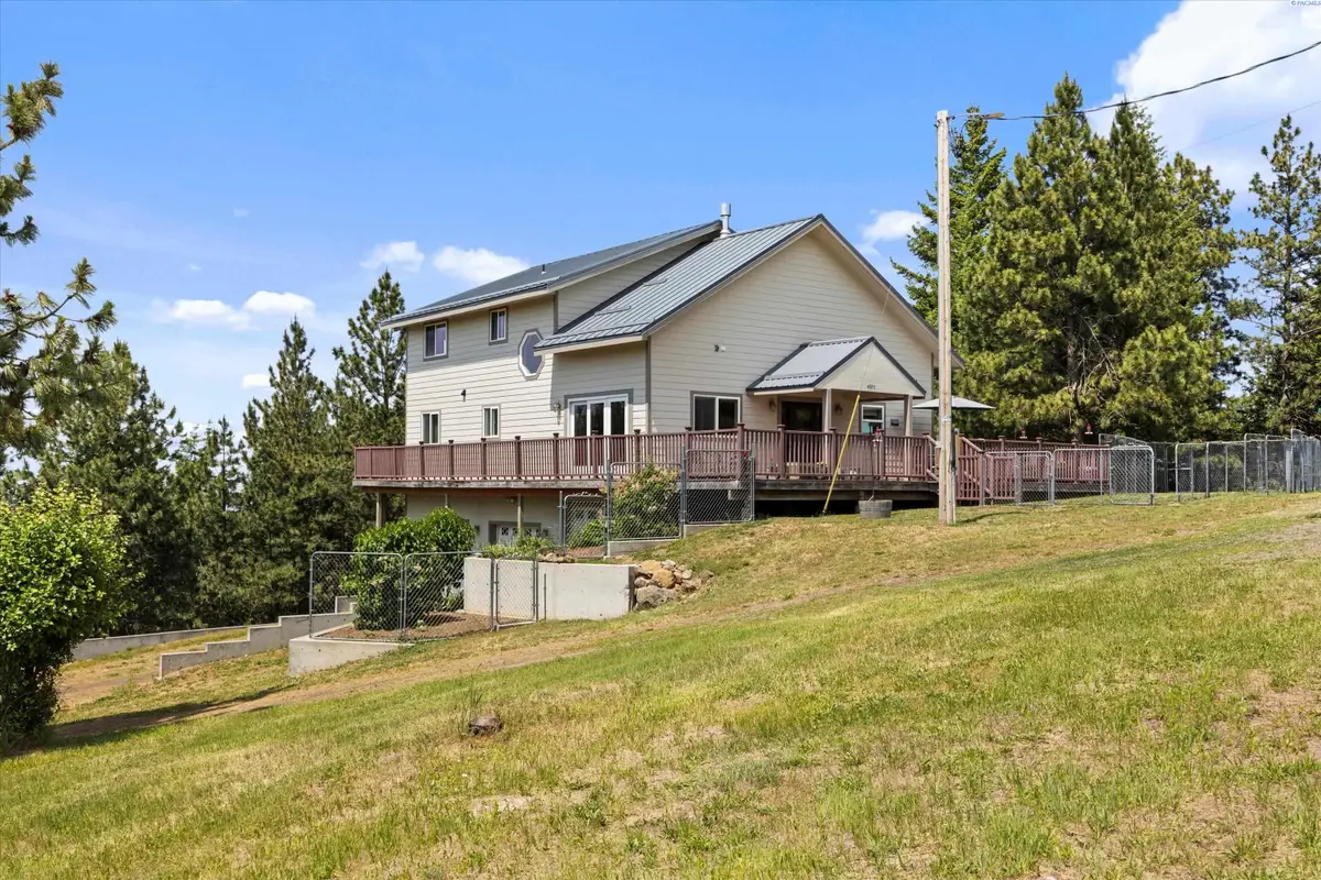 6379 Lewis Peak Road, Waitsburg, WA 99361 - #1