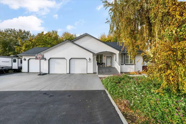 172405 W Buena Vista Rd, Prosser, WA 99350