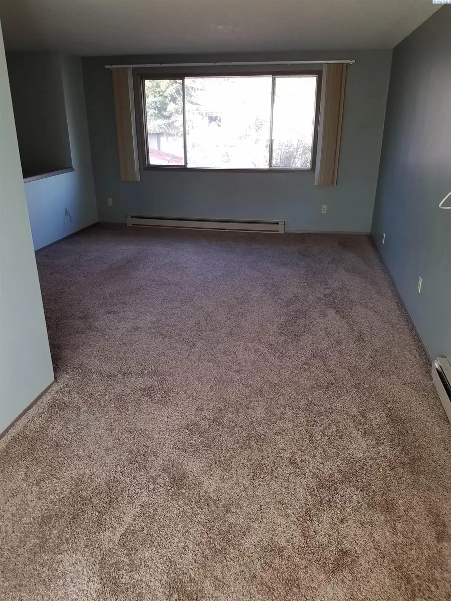 325 NW Thomas Street, Pullman, WA 99163 - Image #2