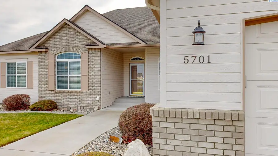 5701 Hilo Court, West Richland, WA 99353 - #2