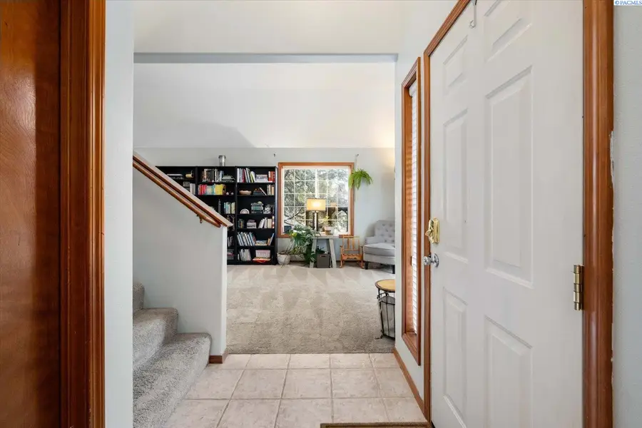 45102 E Alderbrook Ct, West Richland, WA 99353 - #3