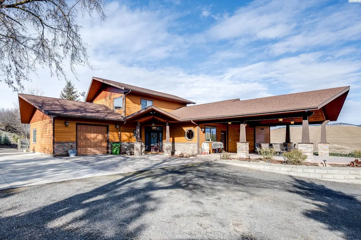 3802 Palouse Albion Rd, Pullman, WA 99163-8908 - Image #1