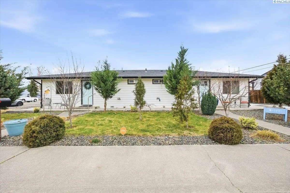 1304 N 16th Ave, Pasco, WA 99301 - Image #1