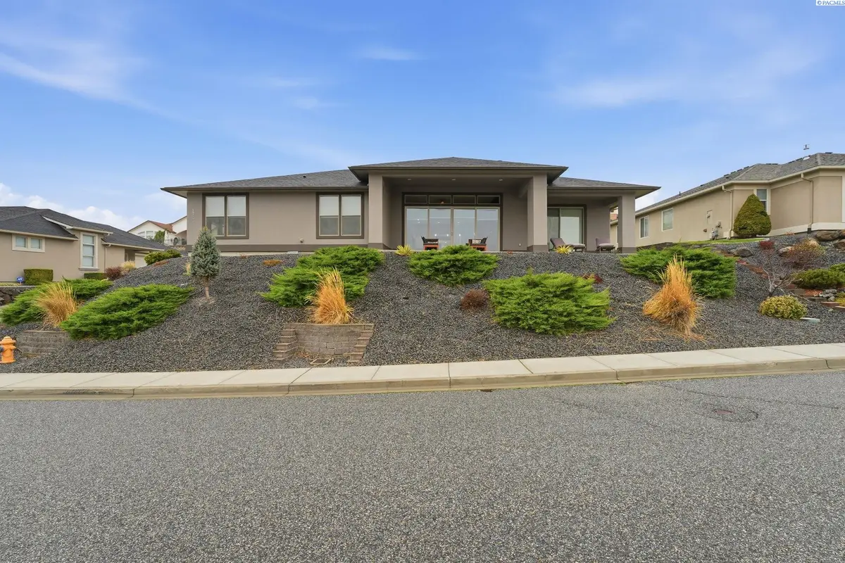 1359 White Bluffs Street, Richland, WA 99352 - #1