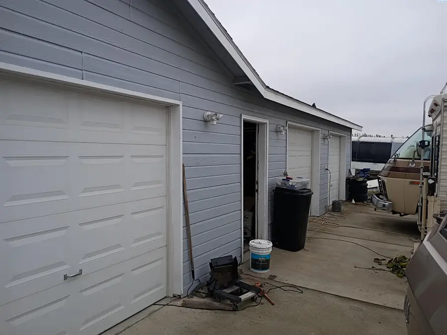 170603 W 215 Pr Sw, Prosser, WA 99350-1155 - #2