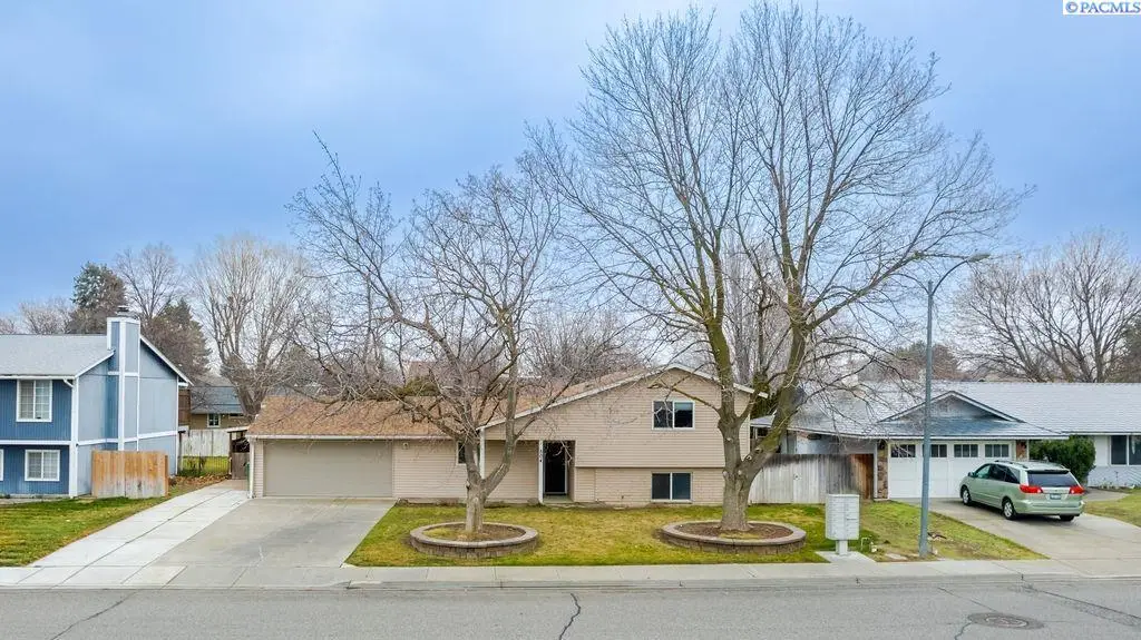 504 N Louisiana Street, Kennewick, WA 99336 - #1