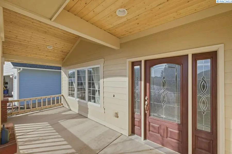 820 NW Palouse View Ct, Pullman, WA 99163 - #2