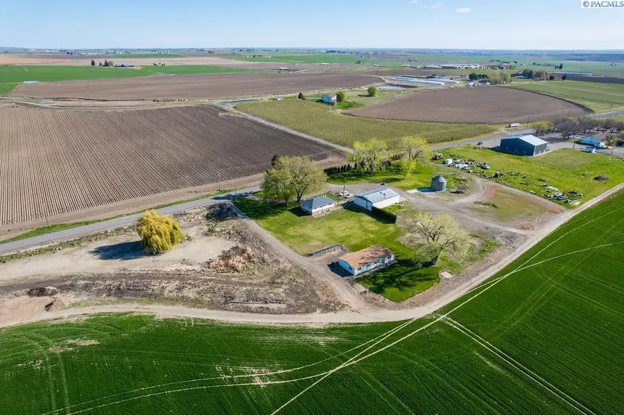 4221 Dogwood Rd, Pasco, WA 99301 - Image #2