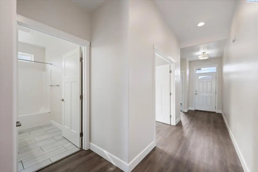 2730 Westhaven Ct, West Richland, WA 99353 - #3