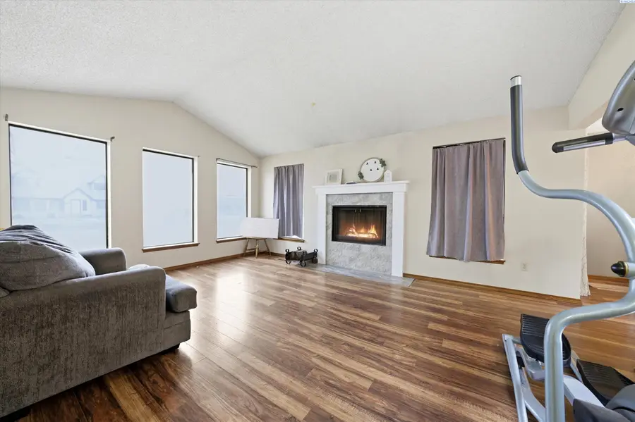 2301 Michael Ave, Richland, WA 99352 - #3