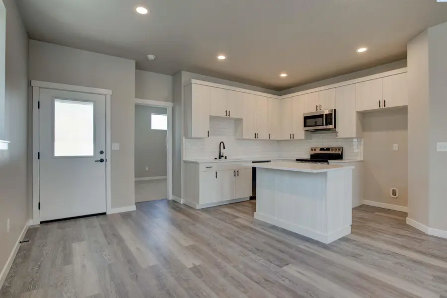 3640 Nuthatch St, Richland, WA 99352 - #2