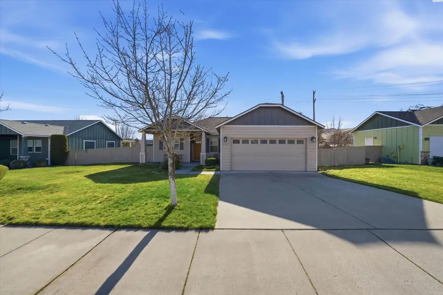 5727 W 11th, Kennewick, WA 99338 - #2