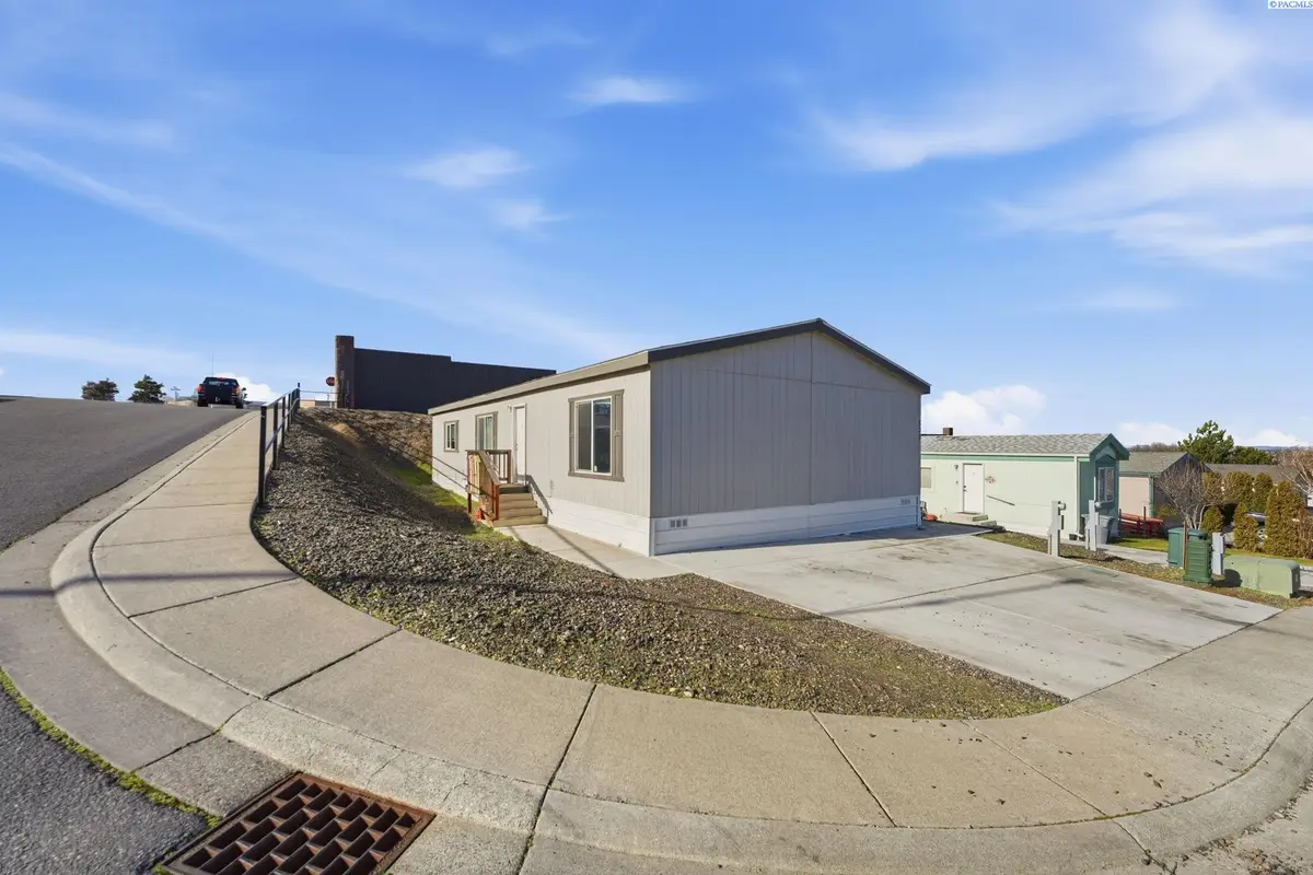 635 Lonetree Ln., Richland, WA 99352 - #1