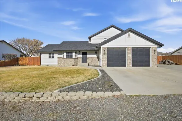 410 W 49th Avenue, Kennewick, WA 99337