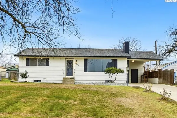 1805 Benson Ave, Prosser, WA 99350