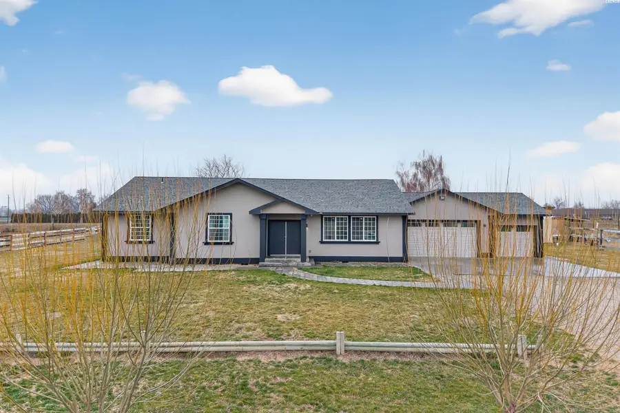 2135 Ray Road, Sunnyside, WA 98944 - #3