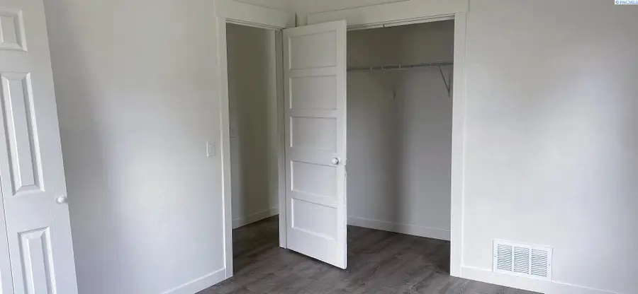 1426 Marshall Avenue, Richland, WA 99352 - #2