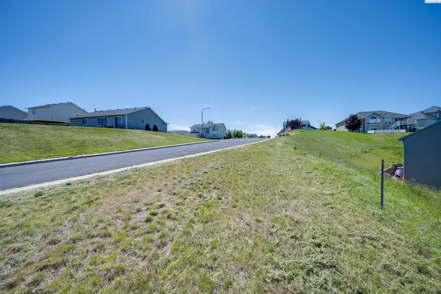 440 NW Terre View Dr, Pullman, WA 99163 - #2