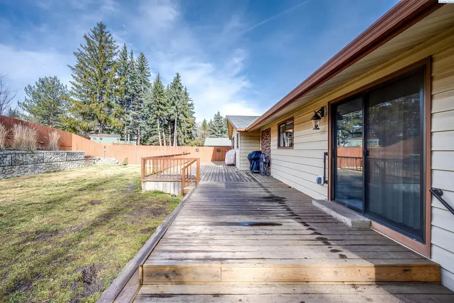 943 SW Mies Street, Pullman, WA 99163 - #2