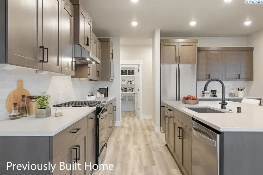 5622 Flathead Ave., Pasco, WA 99301 - #3