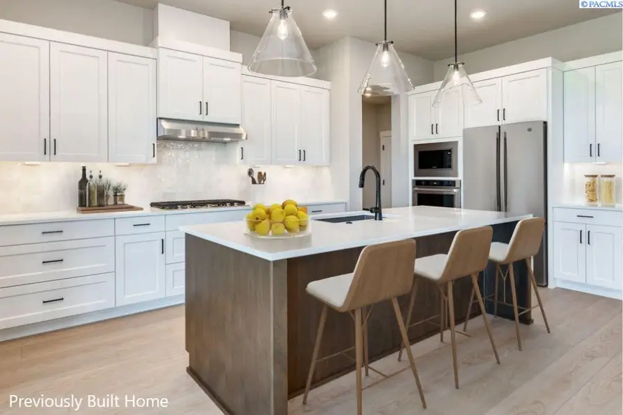 5709 Flathead Ave., Pasco, WA 99301 - #3