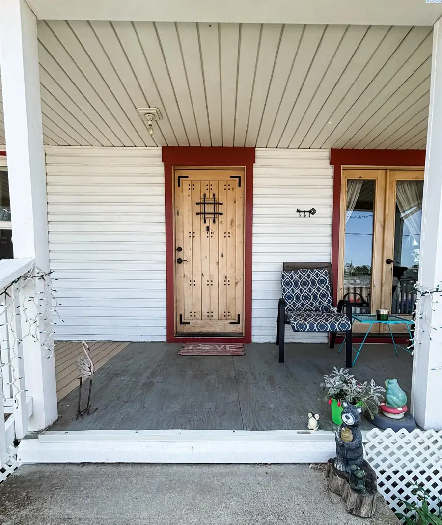 307 G St., Endicott, WA 99125-8719 - #3