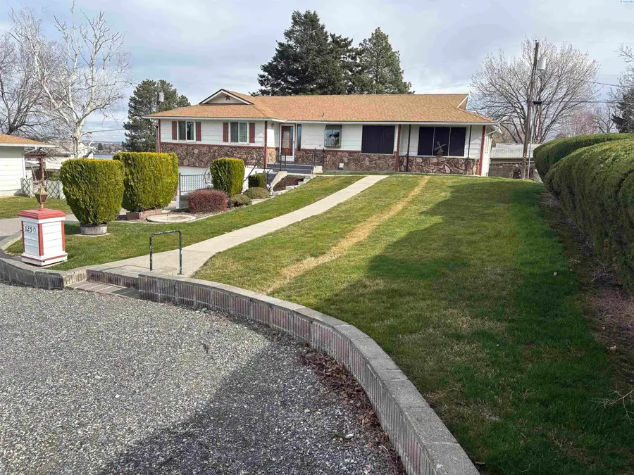 1250 N Volland St., Kennewick, WA 99336 - #2