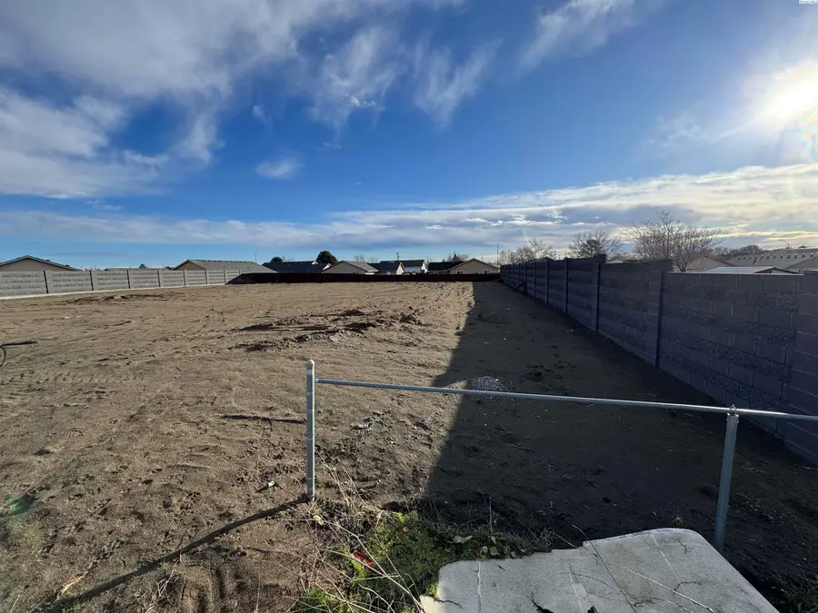 NKA Franklin Ave, Pasco, WA  - #3