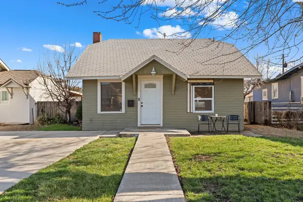 716 S 6th St, Sunnyside, WA 98944