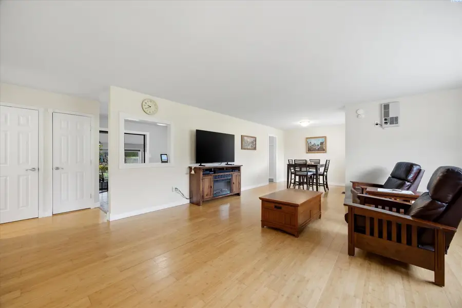 267 Mata Rd, Kennewick, WA 99338 - #3