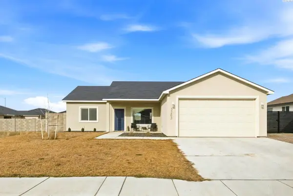 3203 E Helena Street, Pasco, WA 99301