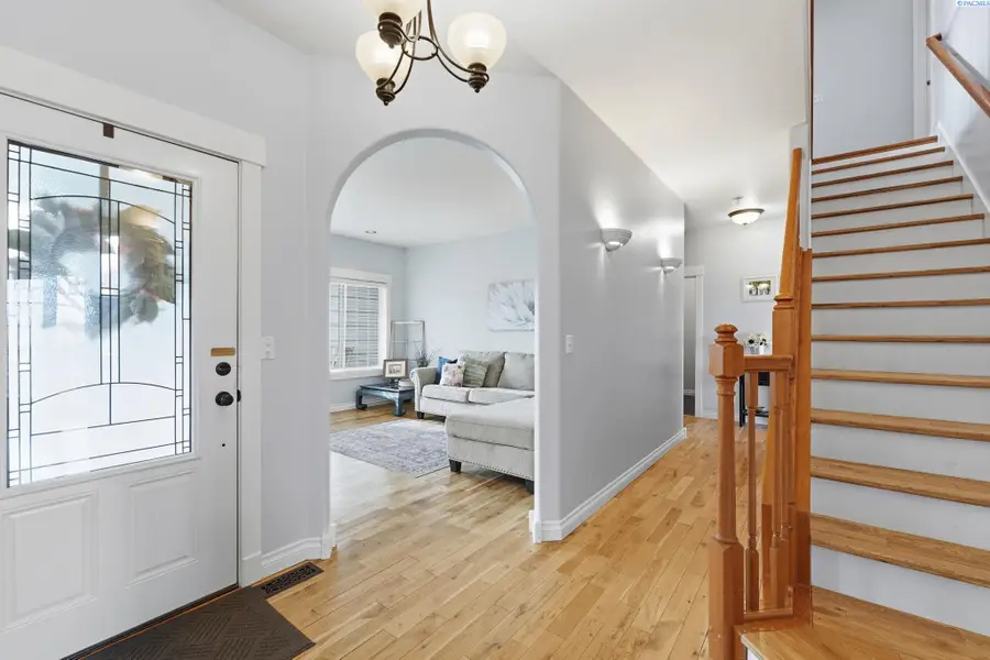 1020 Oxford Avenue, Richland, WA 99352 - #3