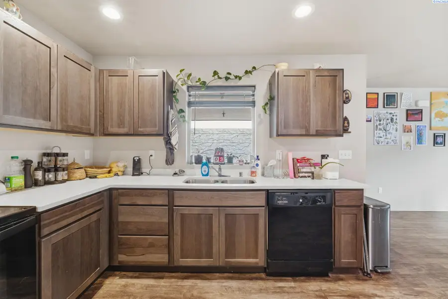 2512 E Helena #A & B, Pasco, WA 99301 - #2