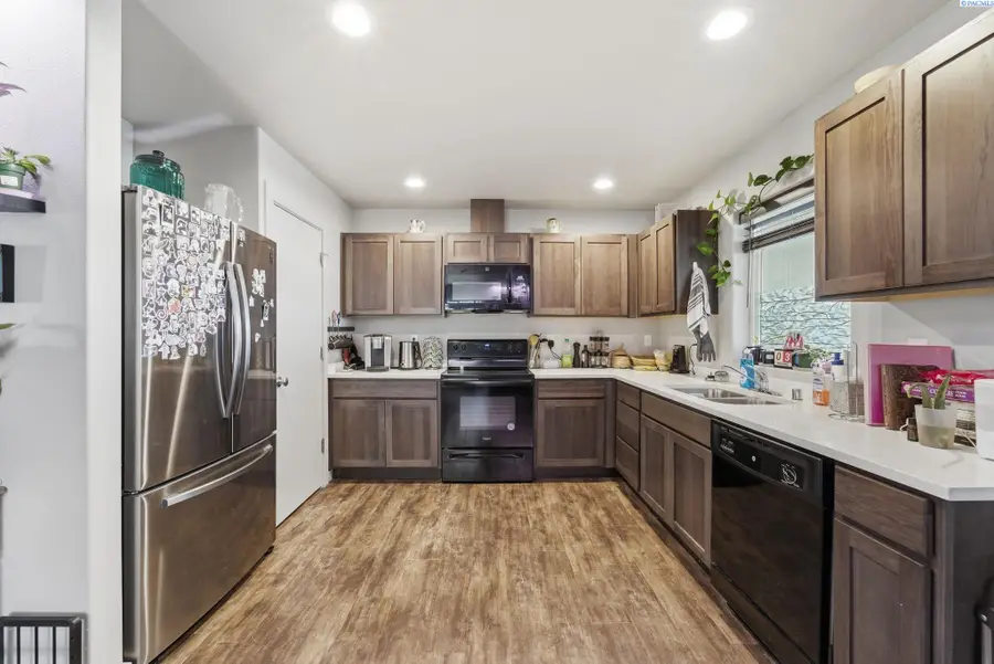 2512 E Helena #A & B, Pasco, WA 99301 - #3