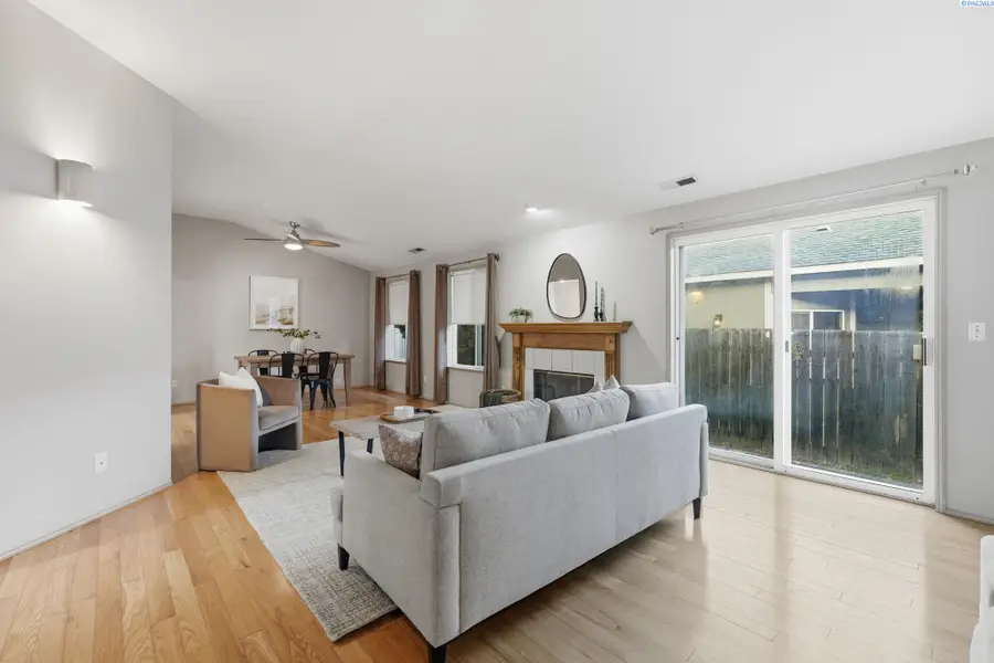 6513 W Kennewick Ct, Kennewick, WA 99336 - #2