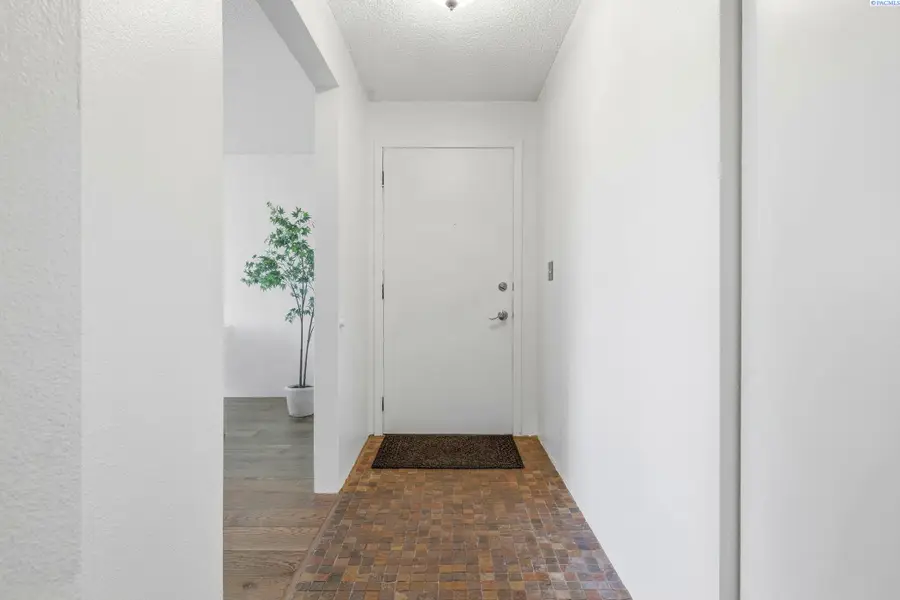 4203 W Kennewick Ave #25, Kennewick, WA 99336 - #2