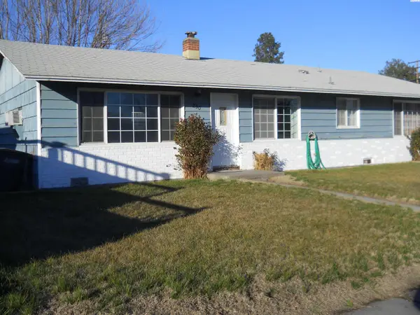 228/230 Nicolai Avenue, Sunnyside, WA 98944